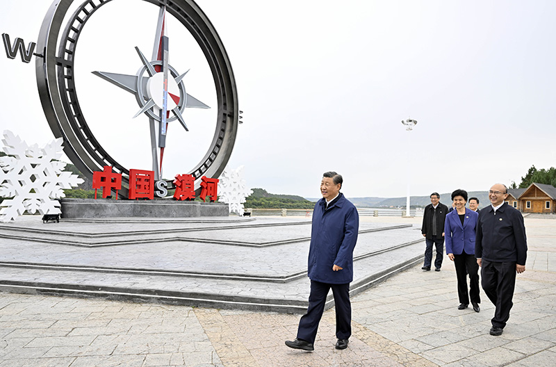 9月6日至8日，中共中央總書記、國家主席、中央軍委主席習近平在黑龍江考察。這是6日下午，習近平在大興安嶺地區(qū)漠河市北極村考察。